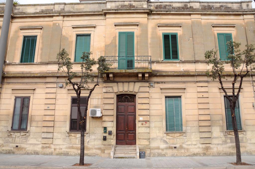 Le Tre Civette Acomodação com café da manhã Lecce Exterior foto